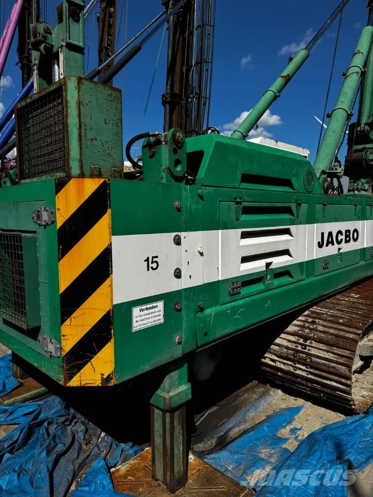 CMV TH7-25 Κινητά φορτηγά γεωτρήσεων