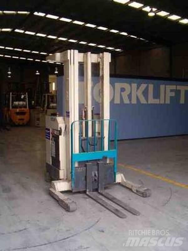 Crown 35RRTT210 Ανυψωτικά στενών δρόμων