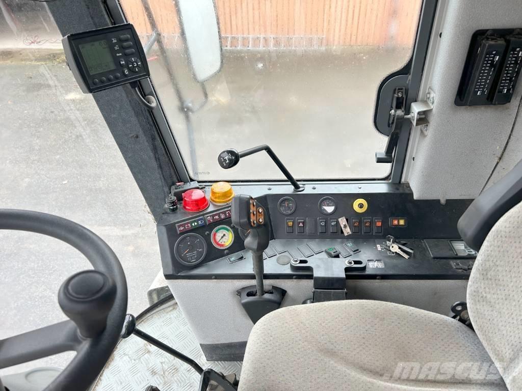 Sampo Rosenlew 2095 Θεριζοαλωνιστικές μηχανές