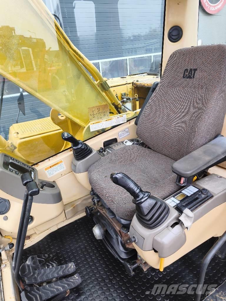 CAT 325 B L Εκσκαφείς με ερπύστριες