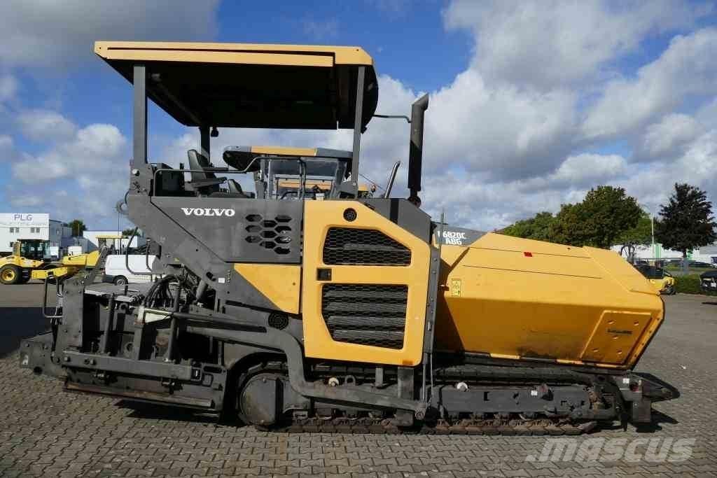 Volvo ABG P 6820  C Επίστρωση ασφάλτου