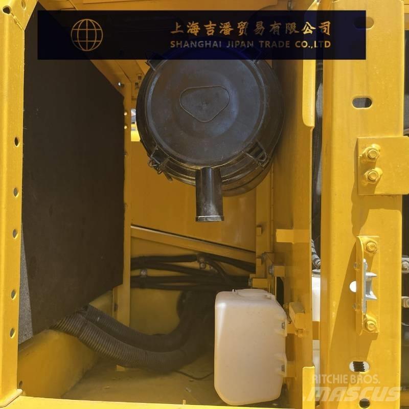 Komatsu PC 210 Εκσκαφείς με ερπύστριες