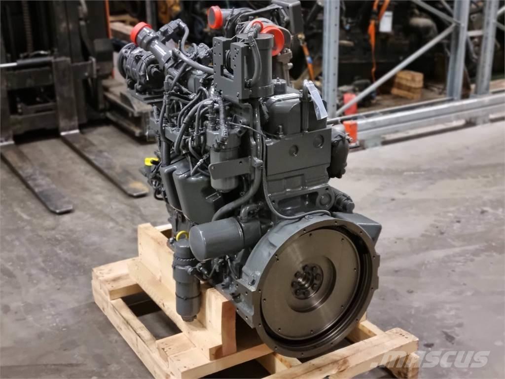 Komatsu 49 AWF Κινητήρες