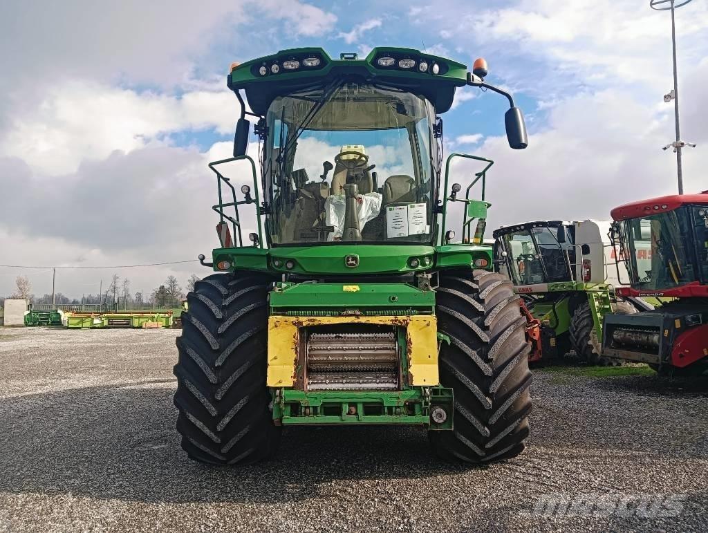 John Deere 8800 Μηχανές χορτονομής