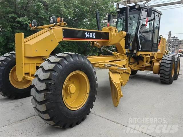 CAT 140 K Γκρέιντερς