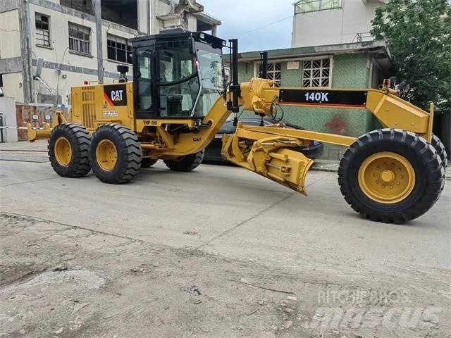CAT 140 K Γκρέιντερς