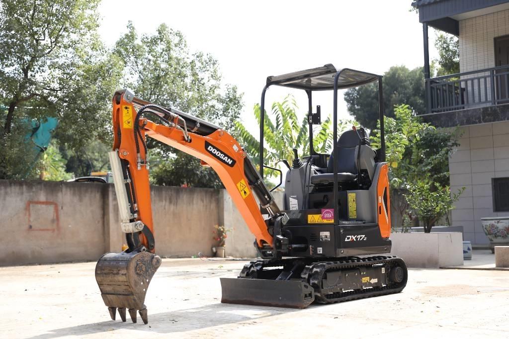 Doosan DX 17 Εκσκαφείς με ερπύστριες