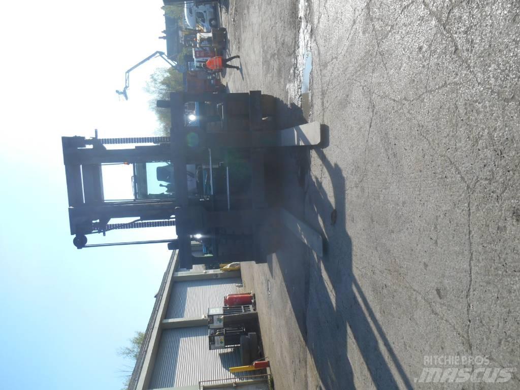 SMV 33-1200C Πετρελαιοκίνητα Κλαρκ