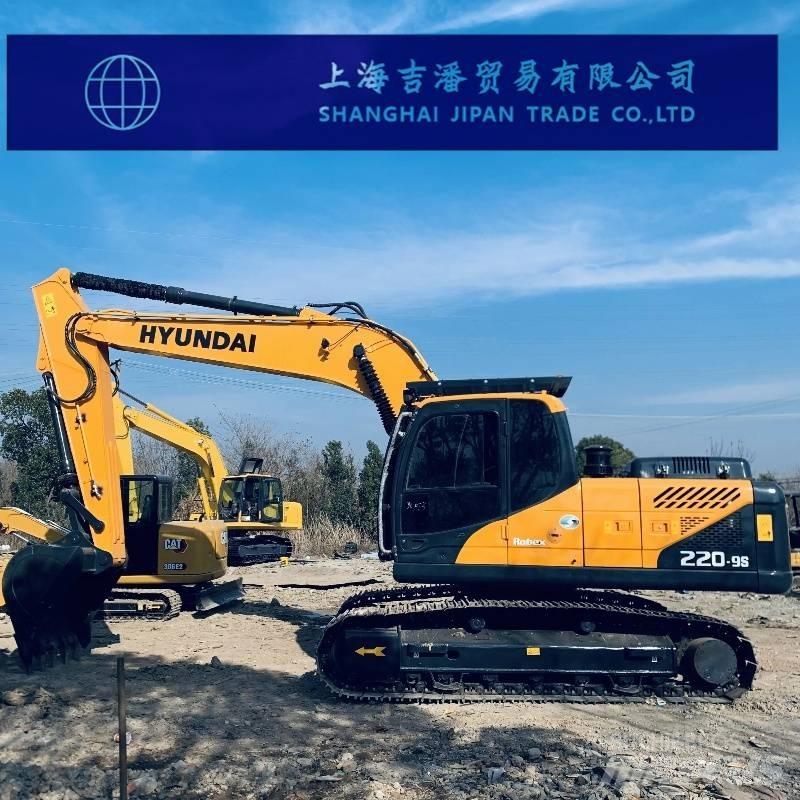 Hyundai R220 Εκσκαφείς με ερπύστριες