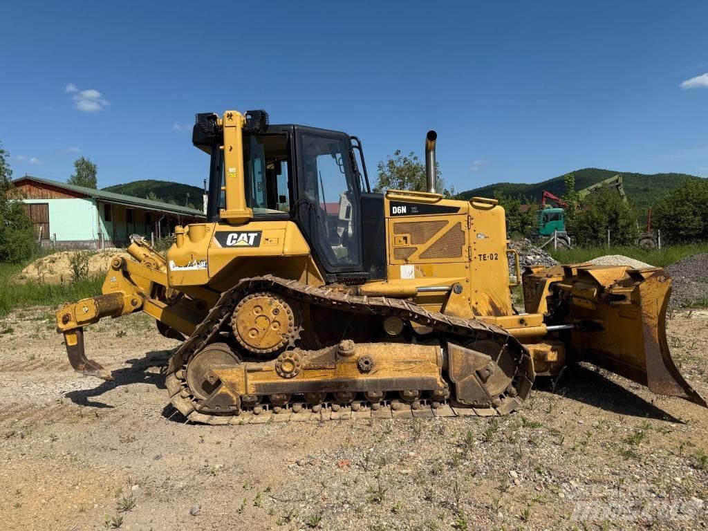 CAT D6N XL Μπουλντόζες με ερπύστριες