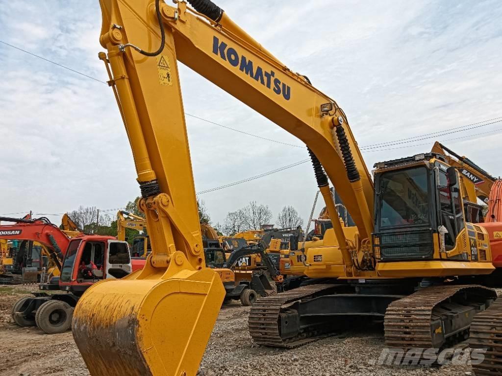 Komatsu PC 210 Εκσκαφείς με ερπύστριες