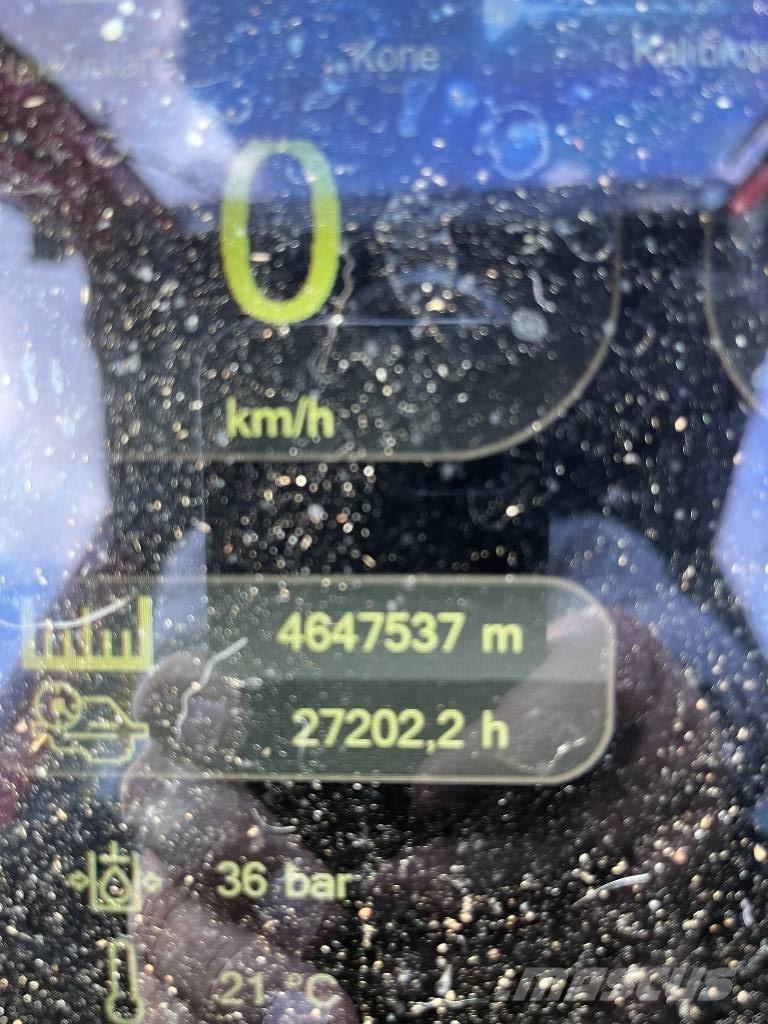 Komatsu 931 Θεριζοαλωνιστικές μηχανές