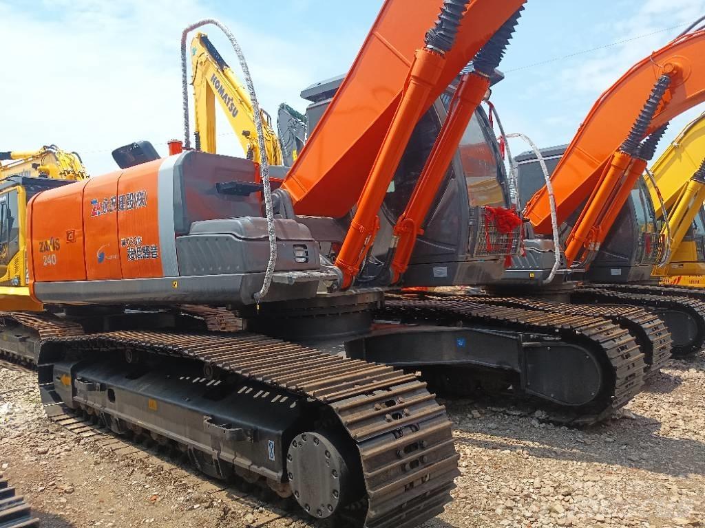 Hitachi ZX 240 Εκσκαφείς με ερπύστριες