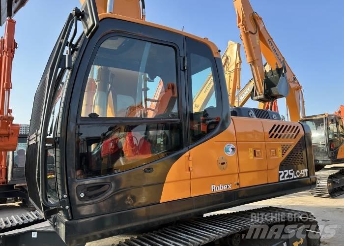 Hyundai 225 Εκσκαφείς με ερπύστριες