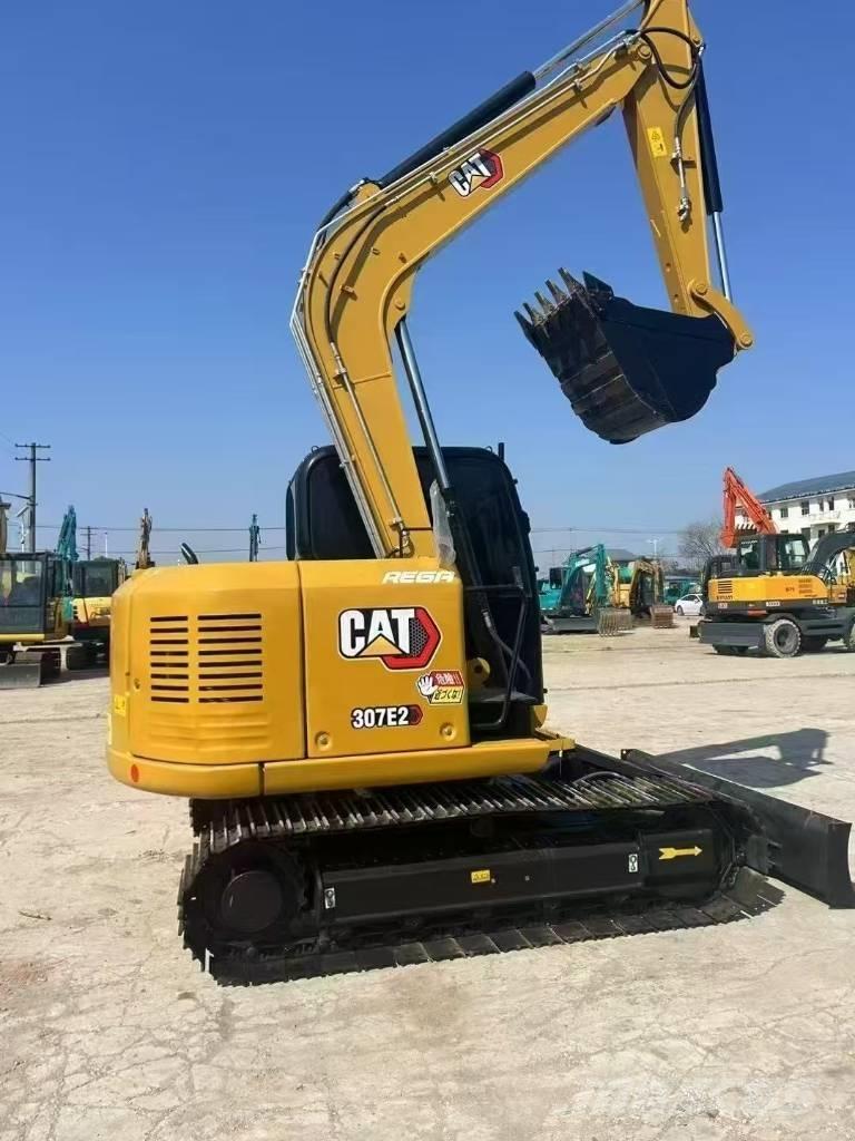 CAT 307E2 Εκσκαφείς με ερπύστριες