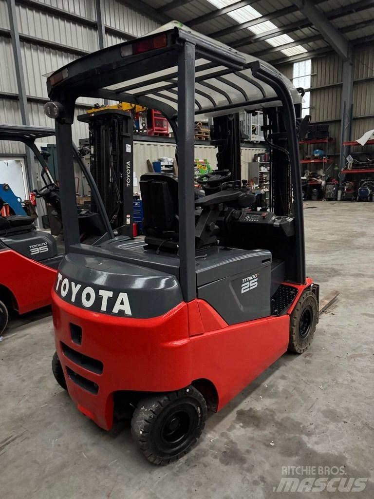 Toyota traiogo 25 Ηλεκτρικά περονοφόρα ανυψωτικά κλαρκ