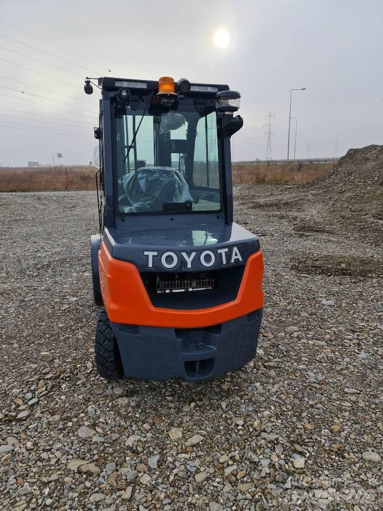 Toyota Tonero Ανυψωτικά στενών δρόμων