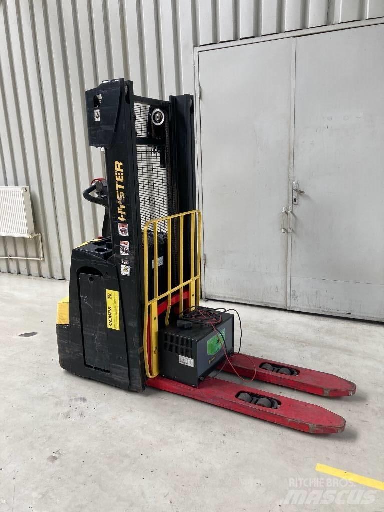 Hyster S 1.2 Παλετοφόρα πεζού χειριστή με ιστό