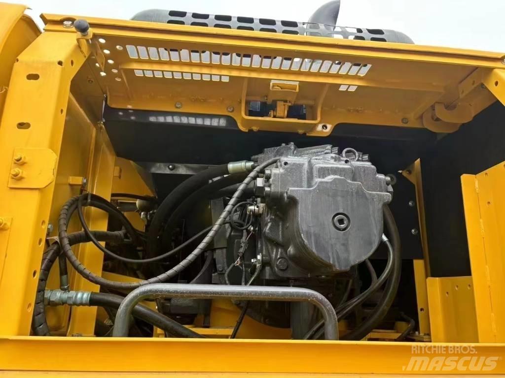 Komatsu 400-7 Εκσκαφείς με ερπύστριες