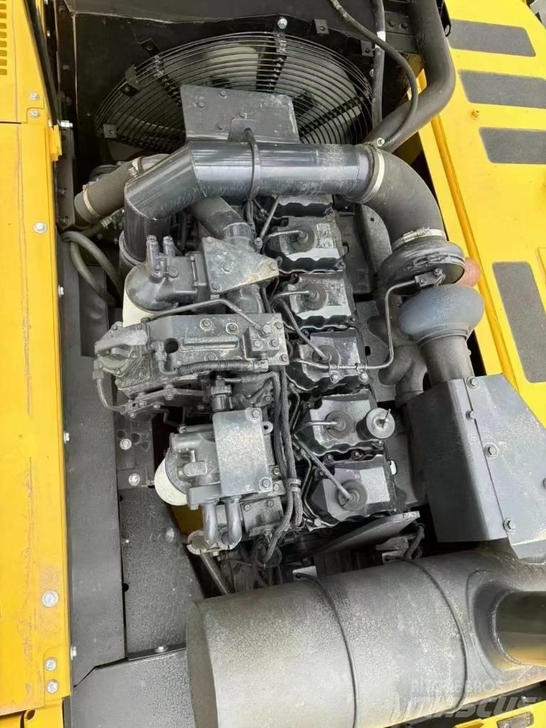 Komatsu 400-7 Εκσκαφείς με ερπύστριες