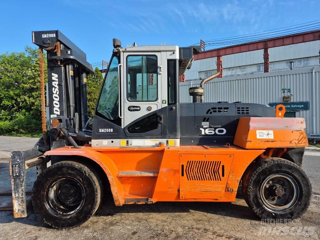 Doosan D 160 Περονοφόρα ανυψωτικά κλαρκ - άλλα