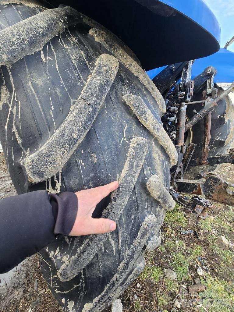 New Holland T 8030 Τρακτέρ