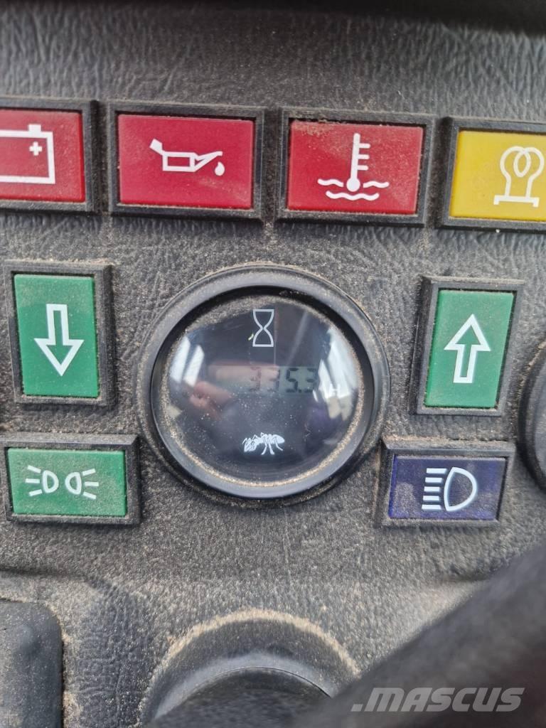 GiANT G 2500 HD Φορτωτές με λάστιχα (Τροχοφόροι)