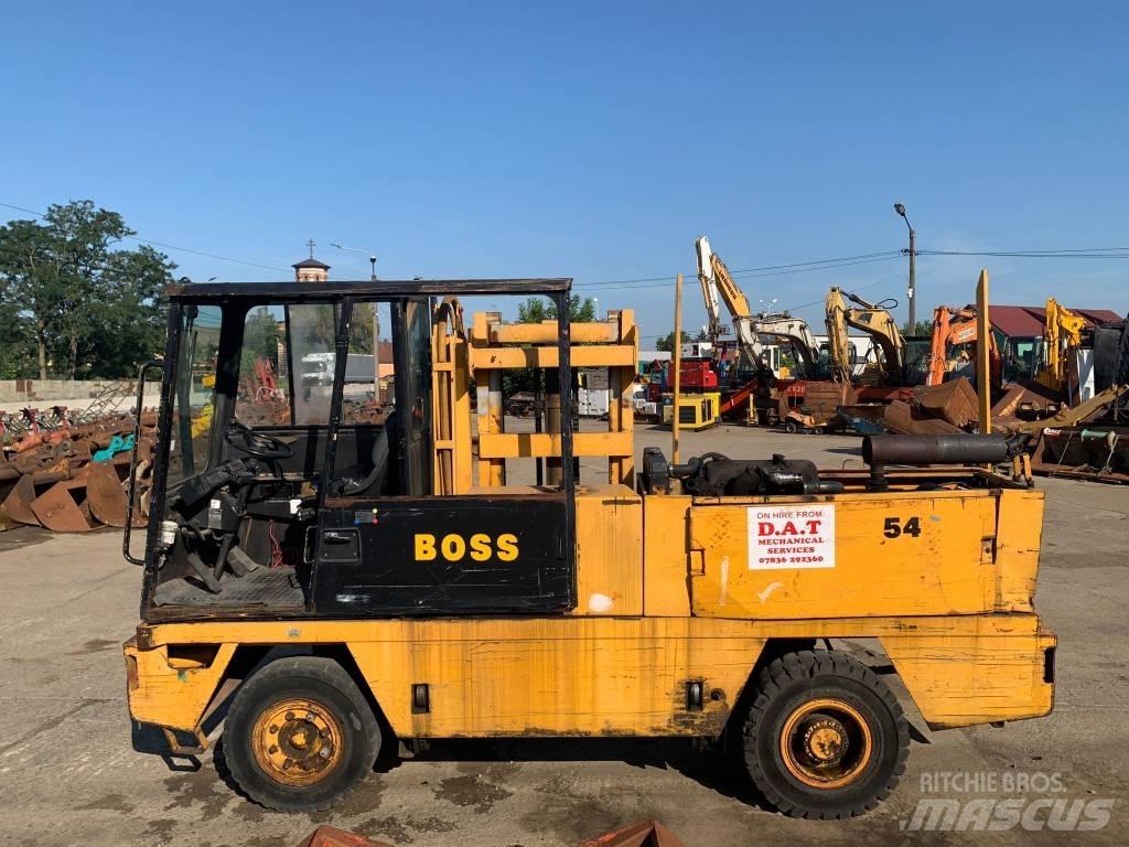 Boss LB546 Γερανοί πλευρικής φόρτωσης εμπορευματοκιβωτίων