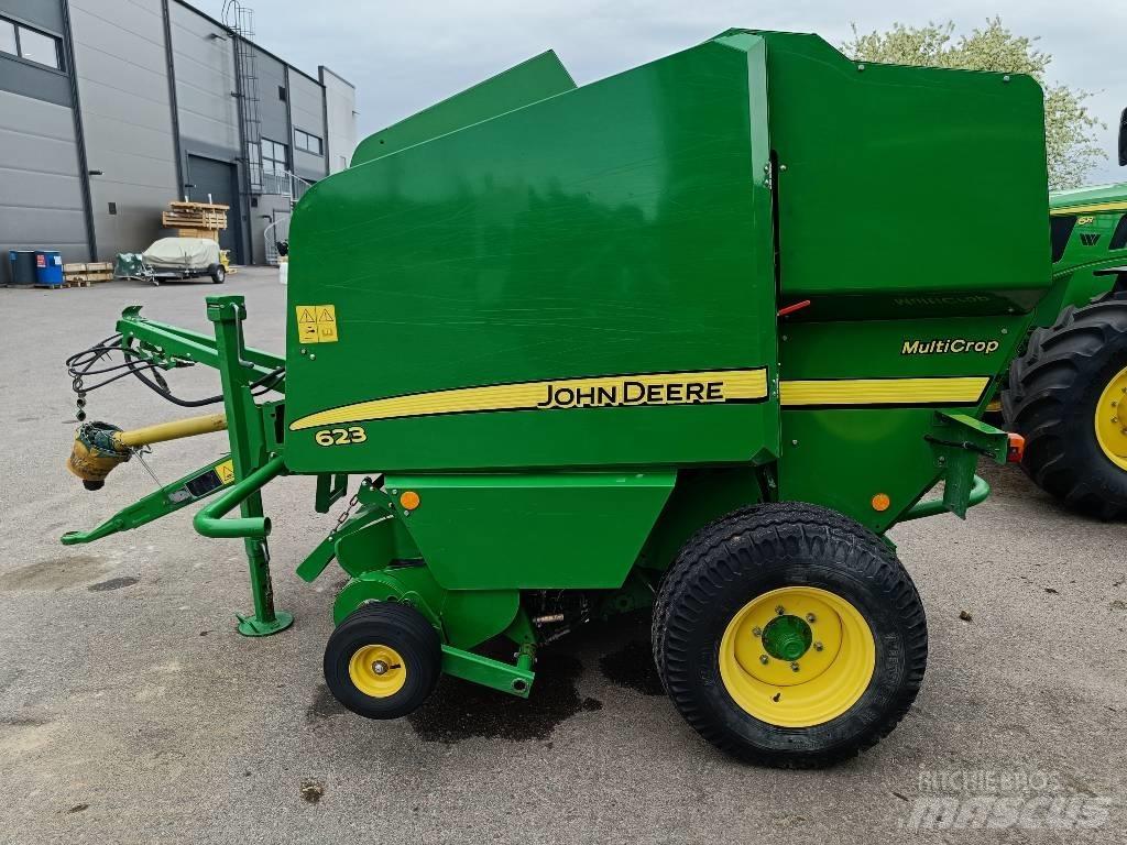 John Deere 623N Πρέσες κυλινδρικών δεμάτων