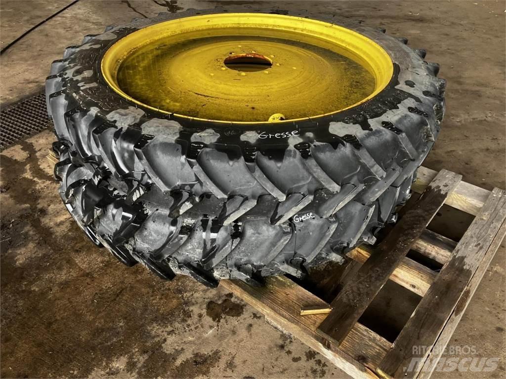 BKT 270/95R48 Ελαστικά και ζάντες