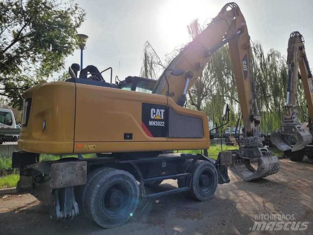 CAT mh3022 Εκσκαφείς με τροχούς - λάστιχα
