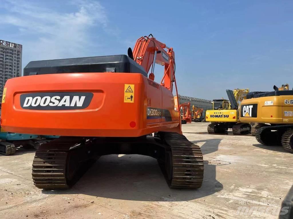 Doosan 300-7 Εκσκαφείς με ερπύστριες