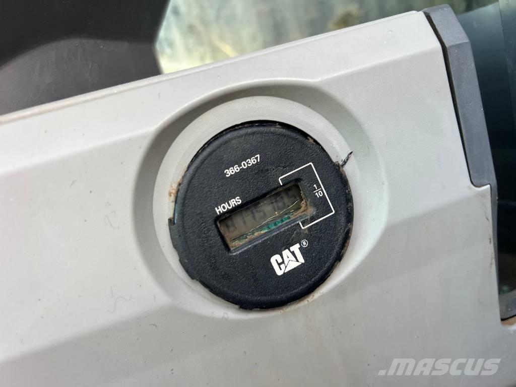 CAT 390 F L Εκσκαφείς με ερπύστριες