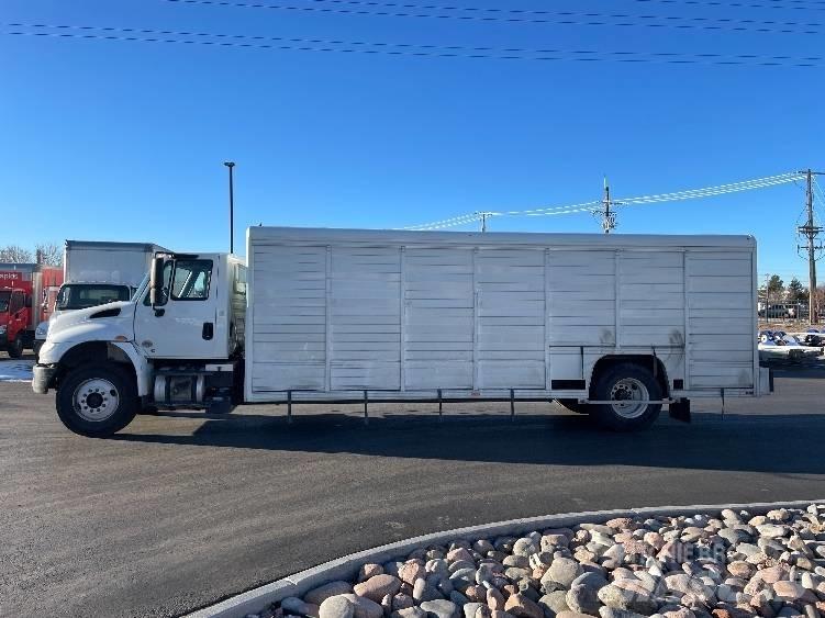 International 4300 Φορτηγά μεταφοράς ποτών