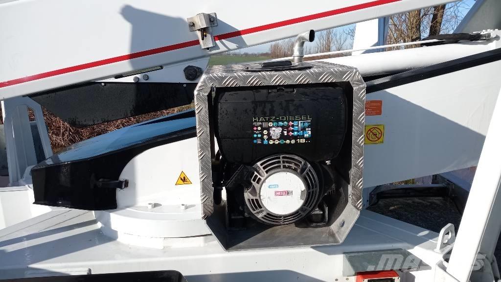 Dino 230 T Εναέριες πλατφόρμες τοποθετημένες σε ρυμούλκα