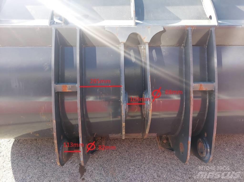 CASE 721 F Κουβάδες
