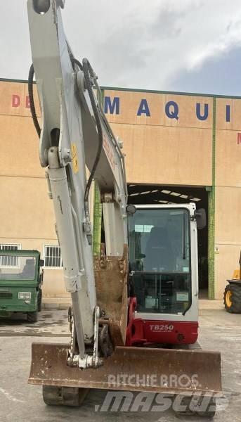 Takeuchi TB 250 Εκσκαφάκι (διαβολάκι) < 7t
