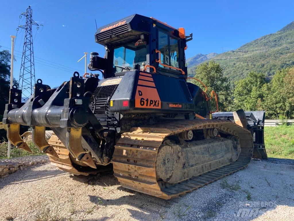 Komatsu D61PXI-24E0 Μπουλντόζες με ερπύστριες