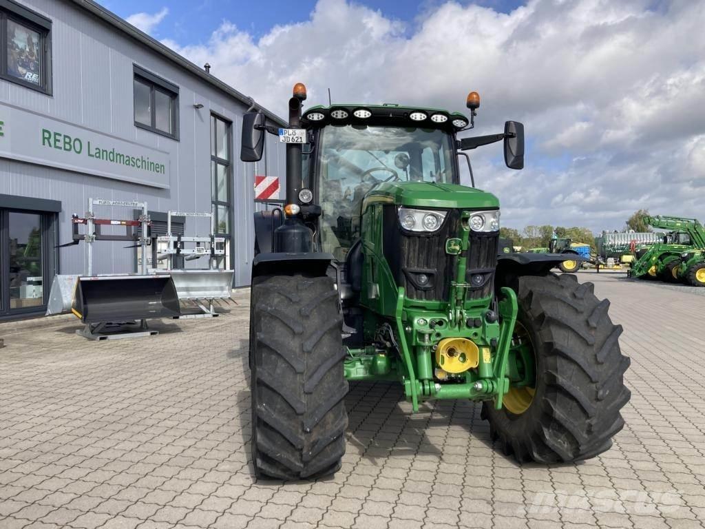 John Deere 6R215 Τρακτέρ