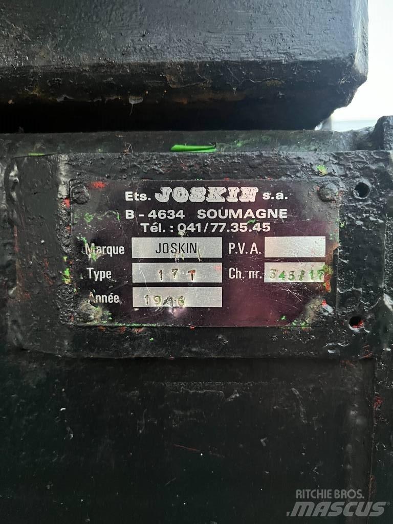 Joskin 17T Ανατρεπόμενες ρυμούλκες