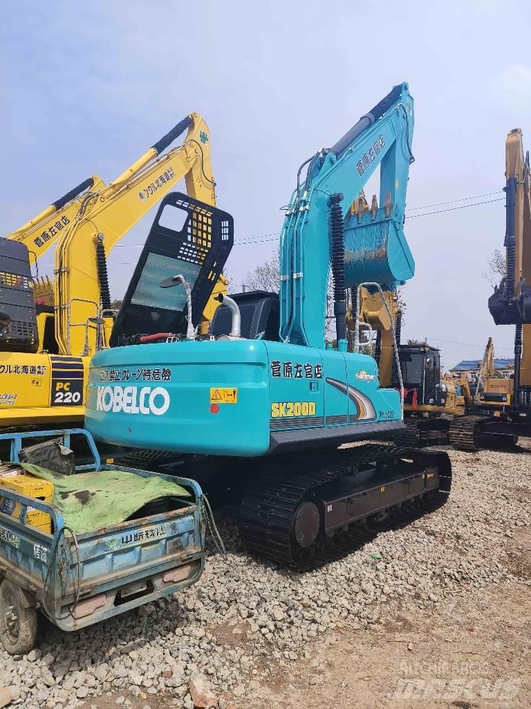 Kobelco SK 200 Εκσκαφείς με ερπύστριες