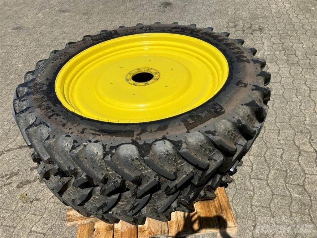 BKT 320/90R42 Ελαστικά και ζάντες
