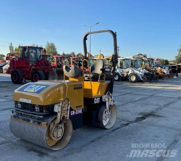 CAT CB 224 E Οδοστρωτήρες διπλού κυλίνδρου