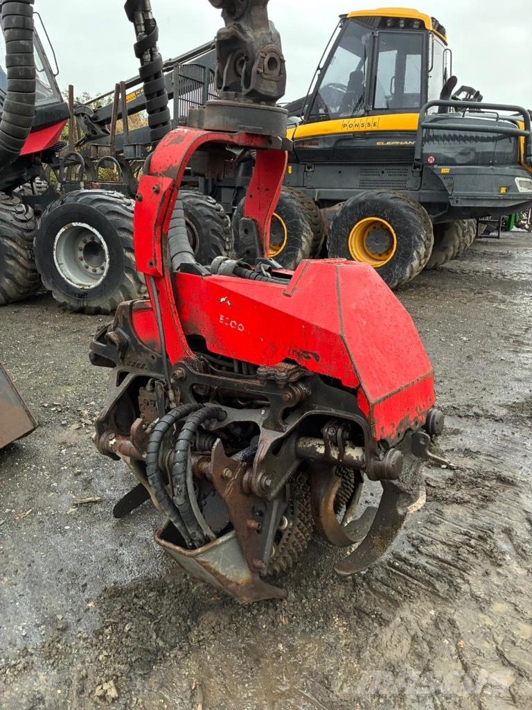 Komatsu 911.5 Θεριζοαλωνιστικές μηχανές