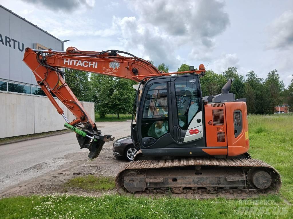 Hitachi ZX 135 US-6 Εκσκαφείς με ερπύστριες