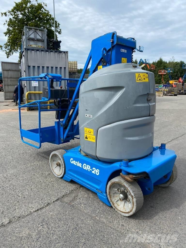 Genie GR 26 J Ανυψωτήρες με κατακόρυφους πυλώνες