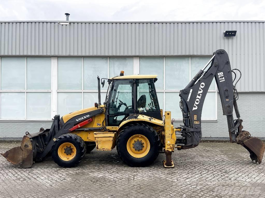 Volvo BL71 Εκσκαφείς Φορτωτές τύπου JCB