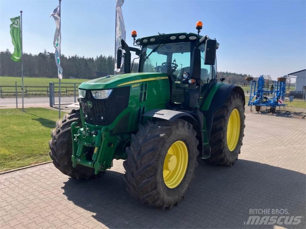 John Deere 6250R Τρακτέρ