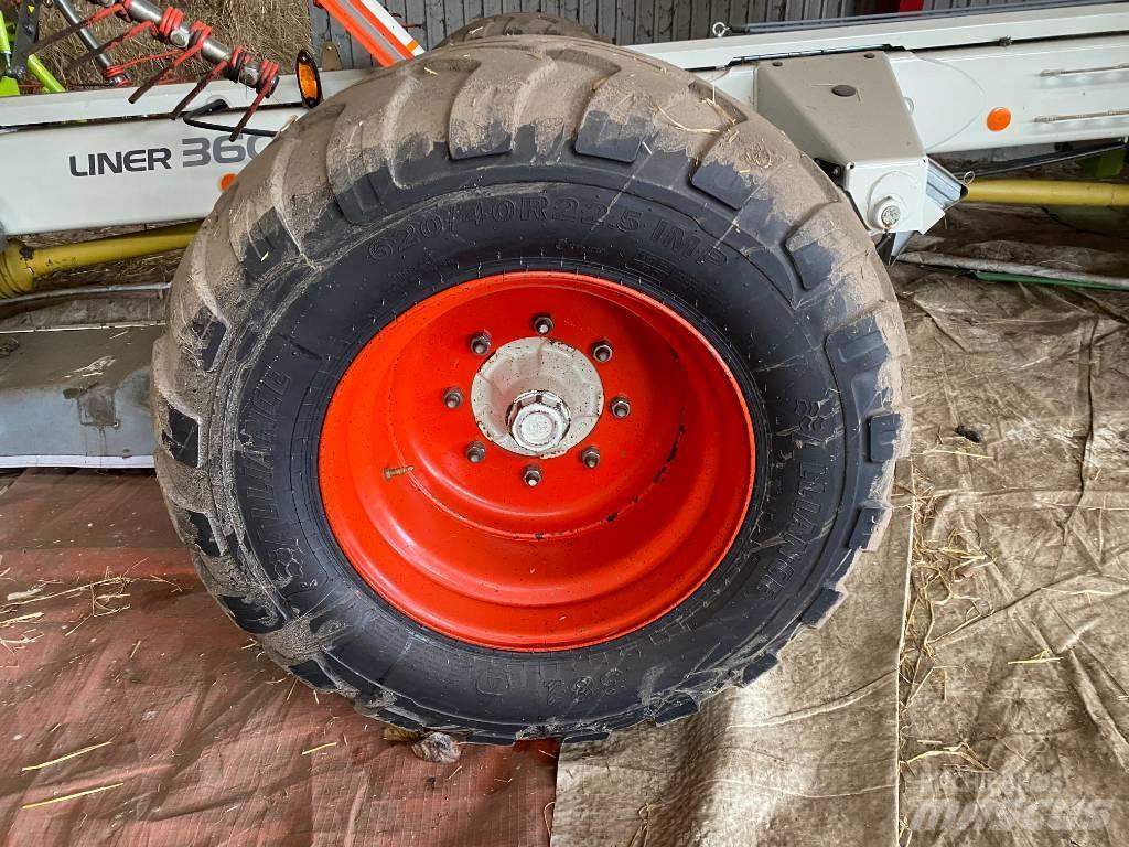 CLAAS Liner 3600 Τσουγκράνες και χορτοξηραντικές μηχανές