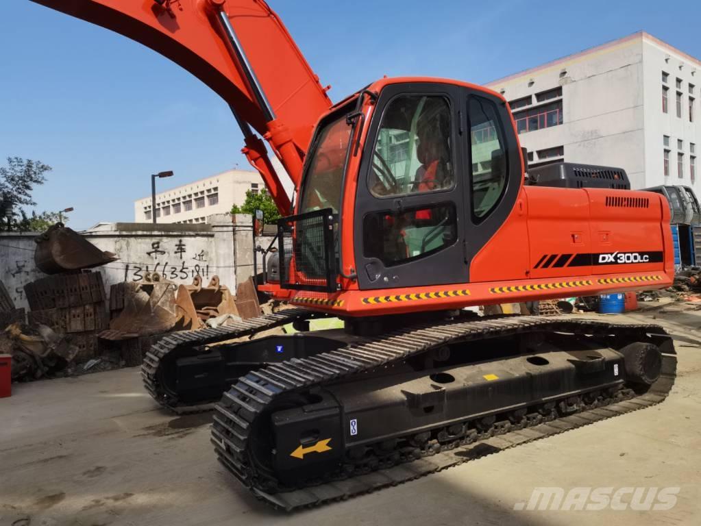Doosan DX 300 Εκσκαφείς με ερπύστριες
